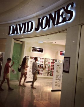 The $2.2 billion takeover of David Jones has hit another speed bump.