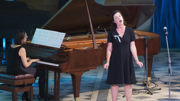 Georgia Bassingthwaighte sang <i>Somewhere Over The Rainbow</i> with the Ascham school choir.