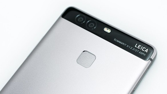 The Huawei P9's dual 12MP setup.