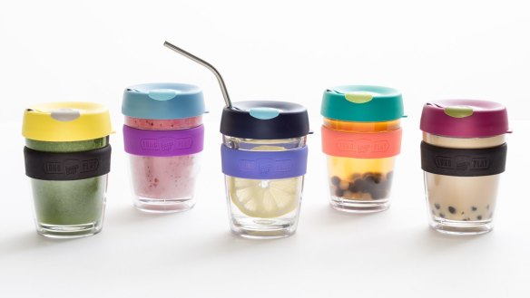 The twin glass walls of KeepCup LongPlay cups increase durability and aid heat retention.