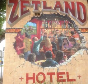 Sign of the finish: Zetland Hotel