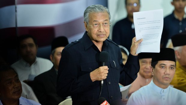 Former Malaysian prime minister Mahathir Mohamad outlines the case against Prime Minister Najib Razak.
