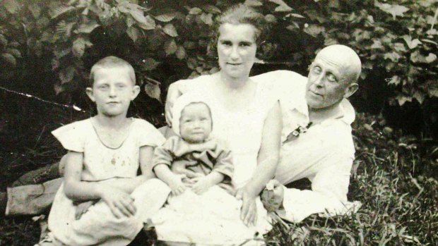 Yelena as a baby with her parents and older sister Dina in the northern summer of 1935.