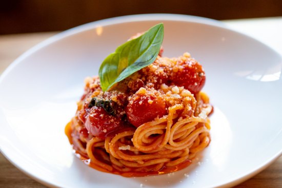 Spaghetti al pomodoro.