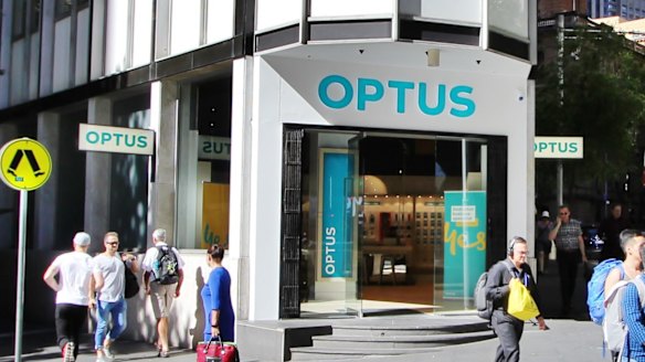 Optus offers customers free data in exchange for watching ads