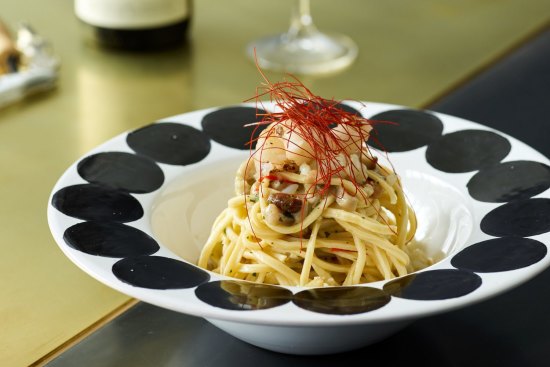 Tagliolini con crostacei (taglionini with shellfish) at Bar Carolina.