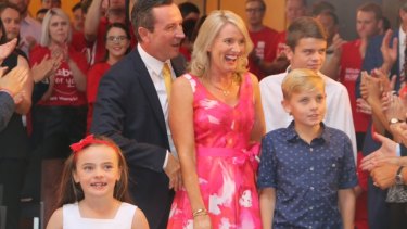 Liberal and Labor get 'Acca Dacca' at party campaign launches