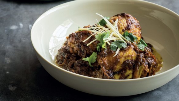 This black pepper chicken curry should have a very obvious pepper kick.