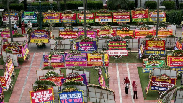 Flower boards sent to Ahok after his loss in the gubernatorial election. 