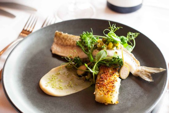 King George whiting, kipfler potatoes, grenobloise and broccolini at Paringa Estate.