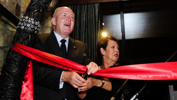 The Governor-General, Sir Peter Cosgrove, and Lady Cosgrove decare the lodge officially open. 