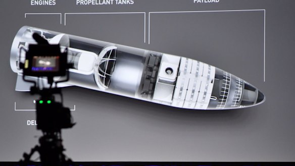 Elon Musk presents his plan for space transport in Adelaide.