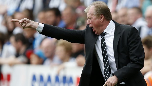 Steve McLaren shouts from the sidelines on English soil for the first time since 2006. 