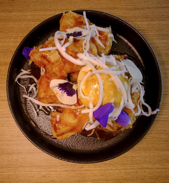 Deep-fried bananas drenched in caramel.