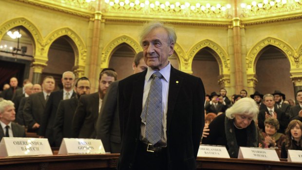 Elie Wiesel  arrives in the Hungarian Parliament building in Budapest, Hungary in 2009.