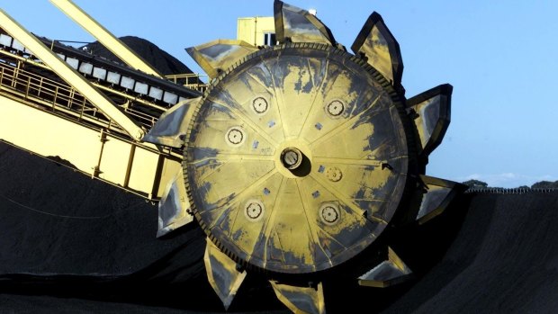 Glencore's $US3.5 billion bid for Rio's coal mines faces hurdles.