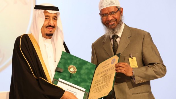 Saudi King Salman presentis Zakir Naik with the 2015 King Faisal International Prize for Service to Islam.