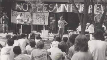 A no-fees protest at the University of Newcastle in 1988.