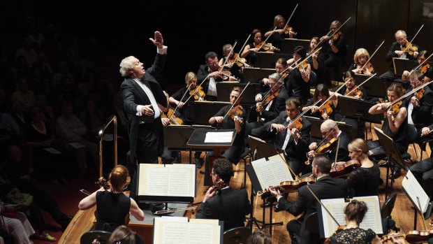 The Melbourne Symphony Orchestra performs Sibelius' Finlandia.