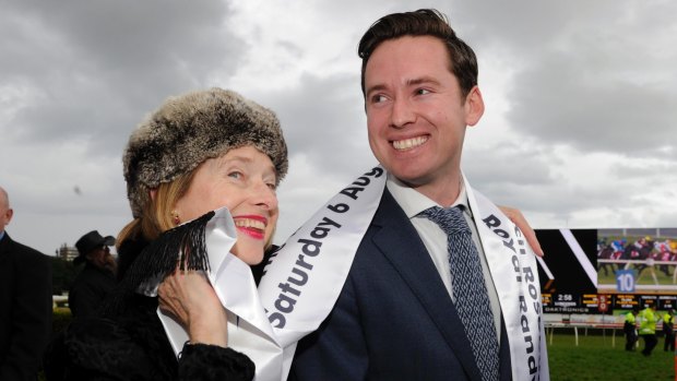 Looking at the Villiers: Gai Waterhouse and Adrian Bott.