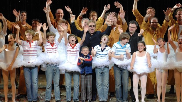 Elton John with the original Australian cast in 2007