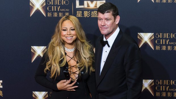 James Packer and Mariah Carey have reportedly moved in together.