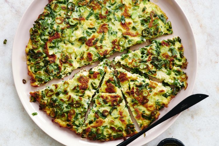 Spring onion omelette.