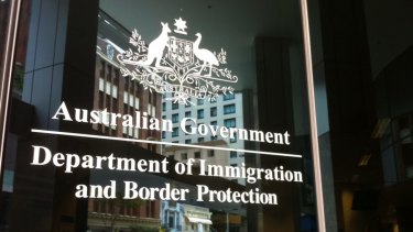 Arv fejl lunge Department of Immigration and Border Protection unit 'overpaid,  overstaffed', says Migration Alliance