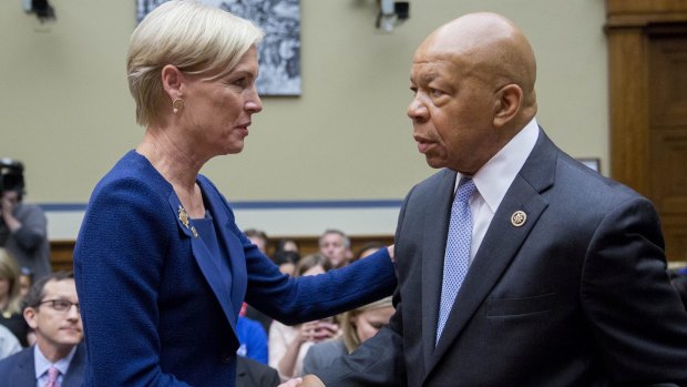 Cecile Richards shakes hands with Representative Elijah Cummings, a Democrat from Maryland, in September.