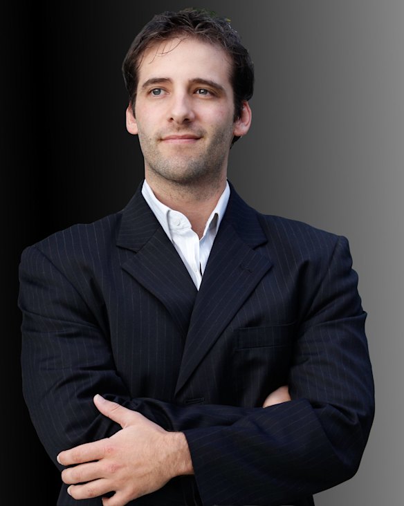 "We actually look at women as the client": Sydney dating coach Damien Diecke runs the 'School of Attraction' to help men interact with women.