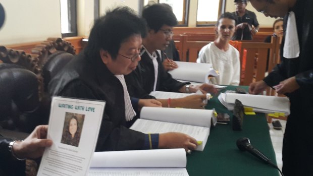 Sara Connor in the Denpasar District Court on December 6.