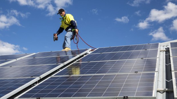 Australia now has 1.4 million rooftop solar systems on in homes and businesses