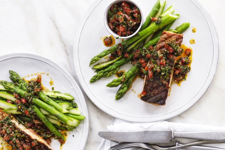 ***EMBARGOED FOR GOOD WEEKEND, DECEMBER 12/20 ISSUE***
Neil Perry recipe : Grilled salmon with oregano/tomato dressing
Photograph by William Meppem (photographer on contract, no restrictions)