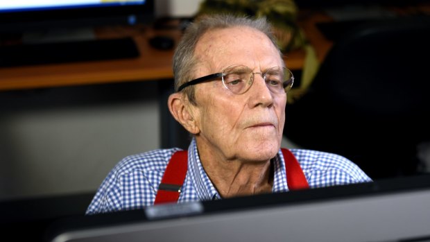 Barrie Jones uses a program that helps his memory at the Brain and Mind Centre at Chippendale.