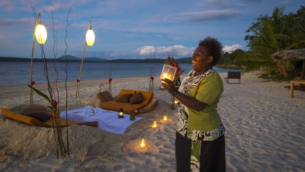 An exclusive dinner on the beach at Havannah Harbour.