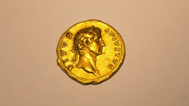A gold coin, nearly 2000 years old and bearing the image of Augustus, has been found in Israel's eastern Galilee region.