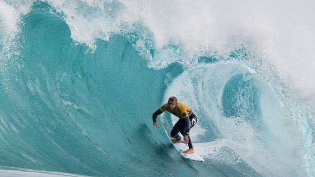 Fanning surfs 'The Box' at Margaret River  in 2015. 