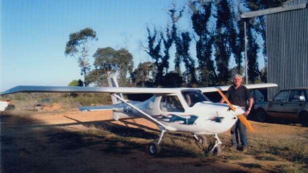 Veteran pilot Rod Hay with his Jabiru aircraft at Katoomba Airfield. 