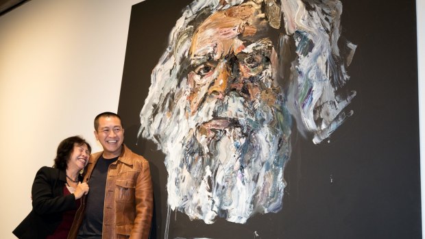 Anh Do and his mother, Hien Do, celebrate his win of the People's Choice award at the Archibald Prize. 