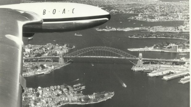 The De Havilland Comet's first arrival in Australia (before the Sydney Opera House was built).