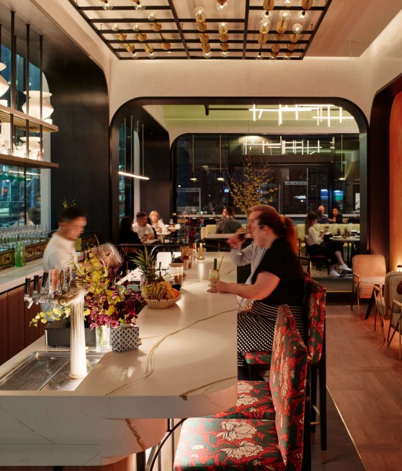 At the hotel bar guests can try snacks like kangaroo satay or the Filipino raw fish dish kinilaw.