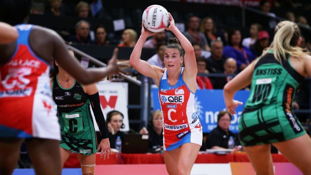 Maddy Proud helps the NSW Swifts to victory against the Fever.