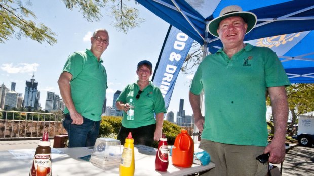 Harry Zirkle, Ros Kelly and Anton Brown of the Rotary Club of Woolloongabba at Kangaroo Point Cliffs in preparation for Riverfire. .