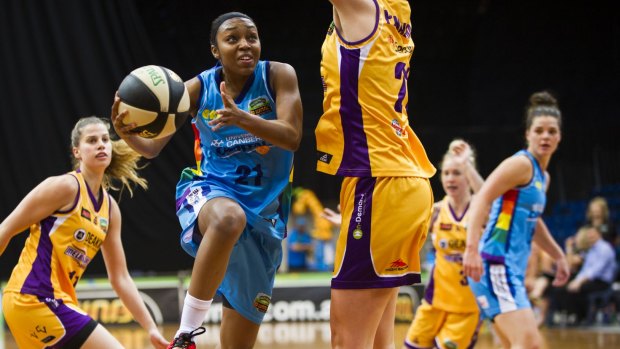 Renee Montomery during her Capitals debut against Melbourne Boomers.