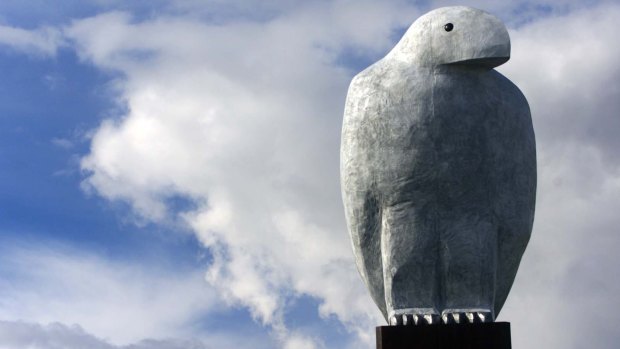 Armstrong's <i>Eagle</i> - a giant sculpture inspired by 'Bunjil' - overlooks Docklands.