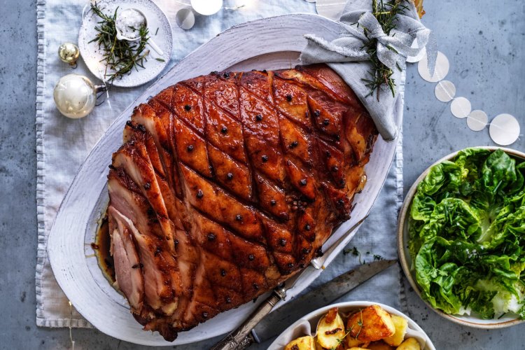 **EMBARGOED FOR GOOD FOOD MAGAZINE, DECEMBER 6, 2019 ISSUE***
Andrew McConnell Christmas recipes.
Spiced maple and amaro glazed ham and duck fat roast potatoes.
Photography by WilliamÂ MeppemÂ (photographer on contract, no restrictions)
