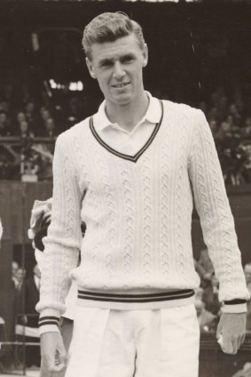 Frank Sedgman before the 1952 Wimbledon final.