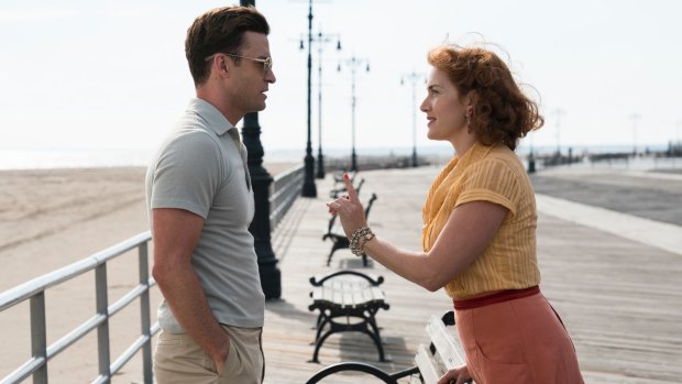 Mickey (Justin Timberlake) and Ginny (Kate Winslet) in a scene from Wonder Wheel.