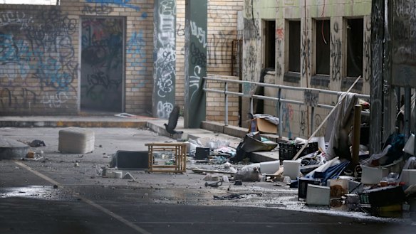 The old Balmain Leagues Club is a "blight on the community", says Tigers chairman Leslie Glen.