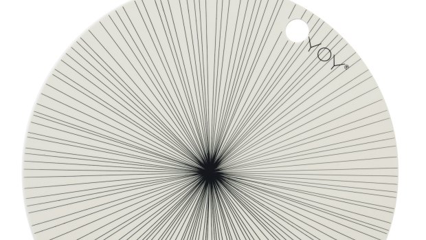 OYOY Circle placemat in off white.